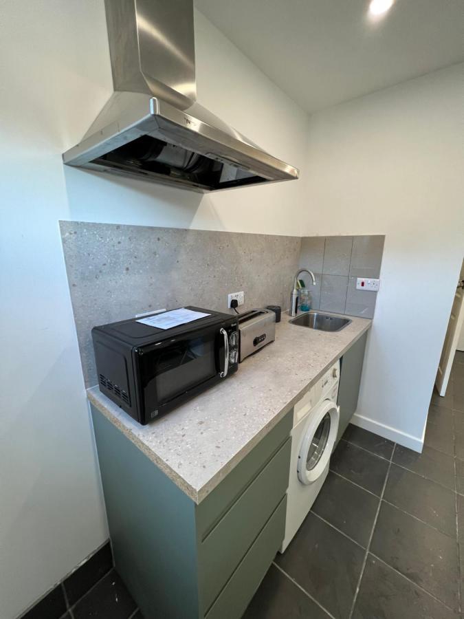 Modern Flat In Central Egham By Windsor Castle, Staines-Upon-Thames And Heathrow Airport Exteriér fotografie